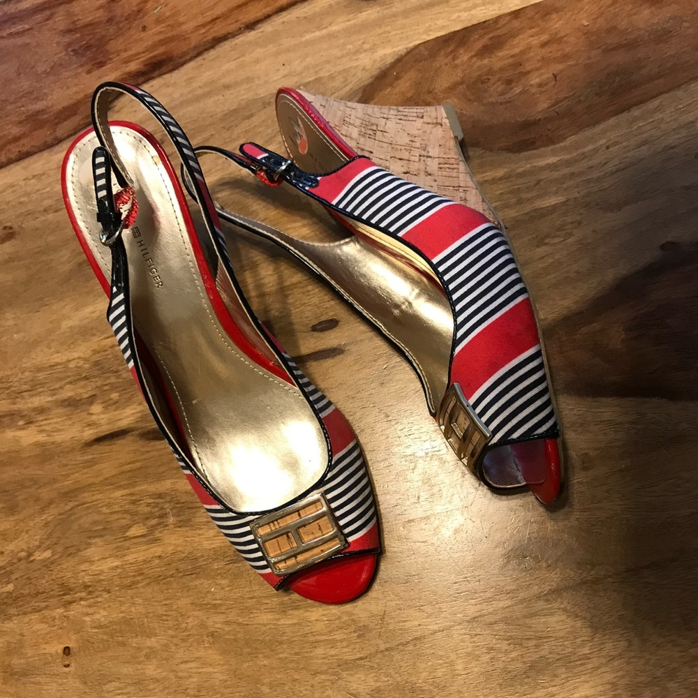 Tommy Hilfiger used once cork sandals sandals size 9